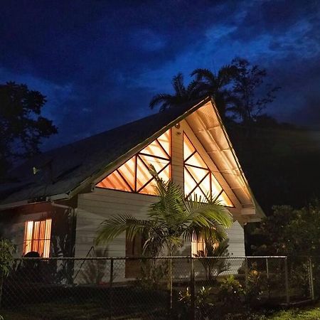 カウイータ Casa Moesヴィラ エクステリア 写真